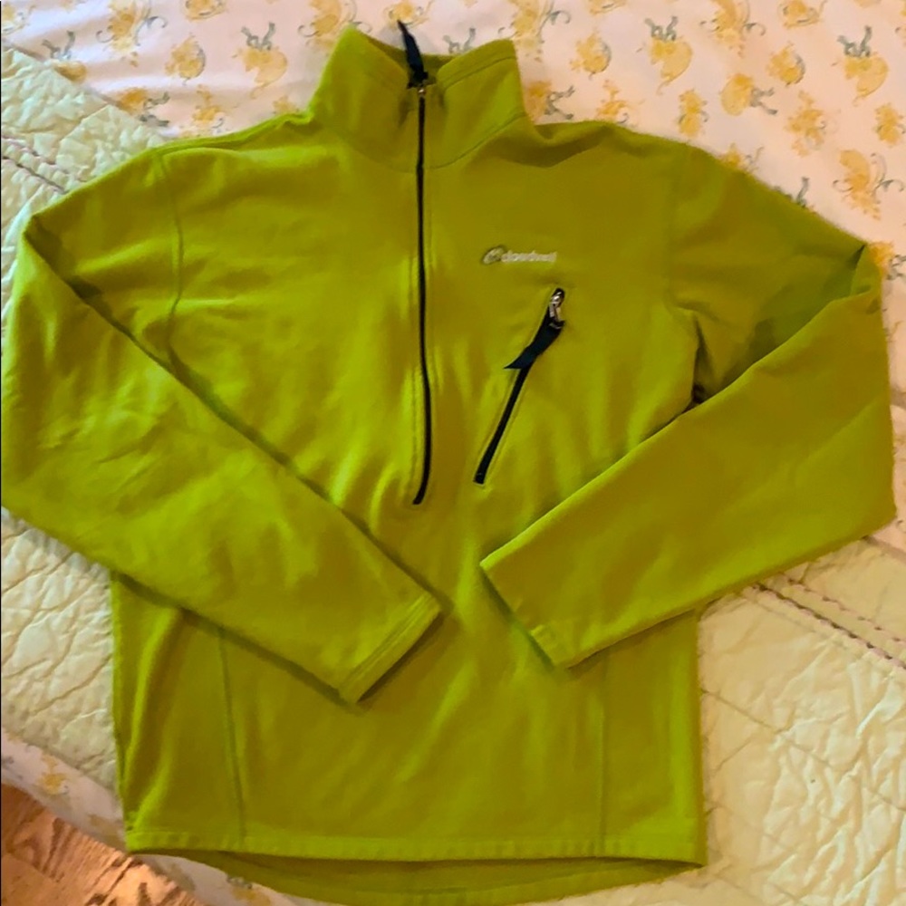 Women’s cloud veil athletic shirt